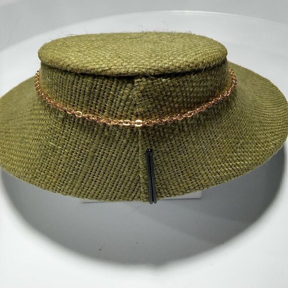 Women`s gold tone lariat bar necklace. 18 inches - Picture 2 of 2